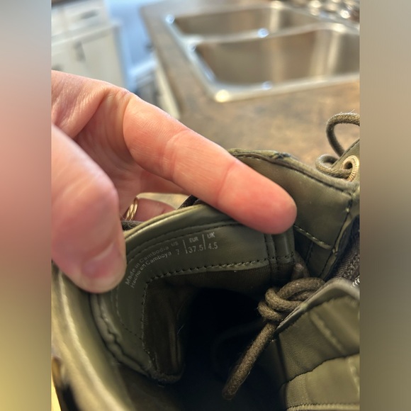 NWOT Green Combat Boots - Picture 4 of 5